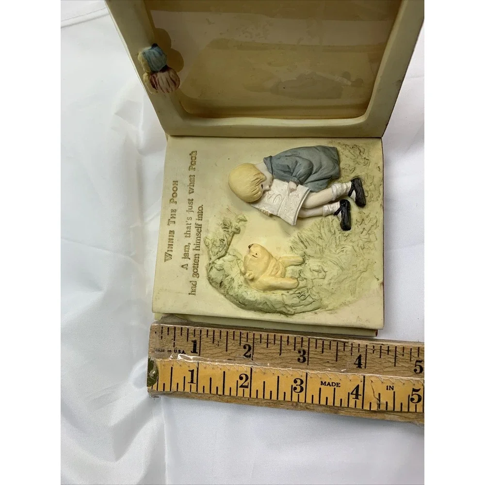 Classic Winnie the Pooh & Christopher Robin Book Picture Frame Charpente DISNEY